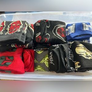 Mystery Star Wars sock box (15 socks)